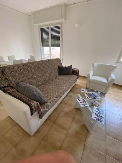 La Casa Di Andrea Grande Appartamento A Due Passi Dalle Spiagge ラッパロ エクステリア 写真